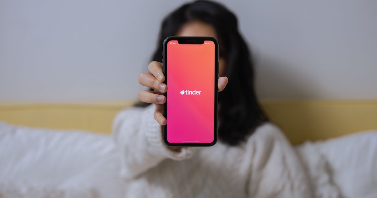 Tinder: jak nawiązać rozmowę z potencjalnym partnerem
