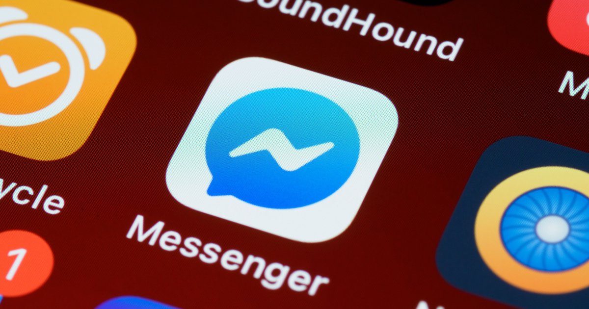 Jak zacząć rozmowę z dziewczyną na messengerze