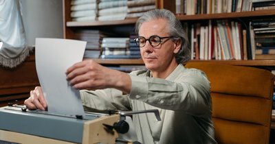 Jak zacząć pisanie książki: pełny przewodnik